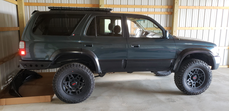 Illustration for article titled Rear bumper installed